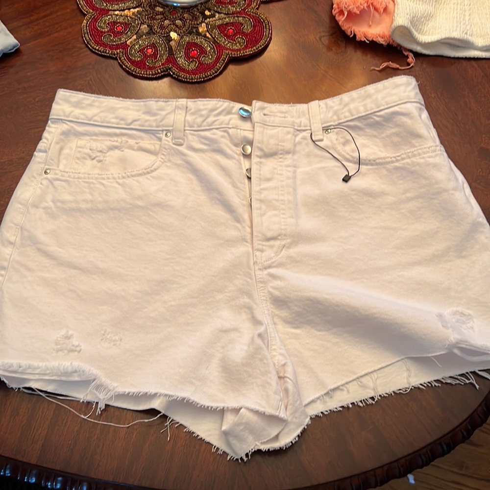 Zara high rise white shorts new with tags size 14